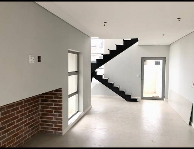 4 BEDROOM HOUSE FOR SALE IN SANDOWN